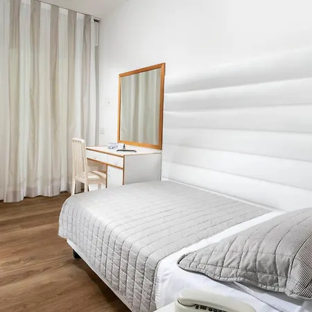 Hotel Albatros 3*