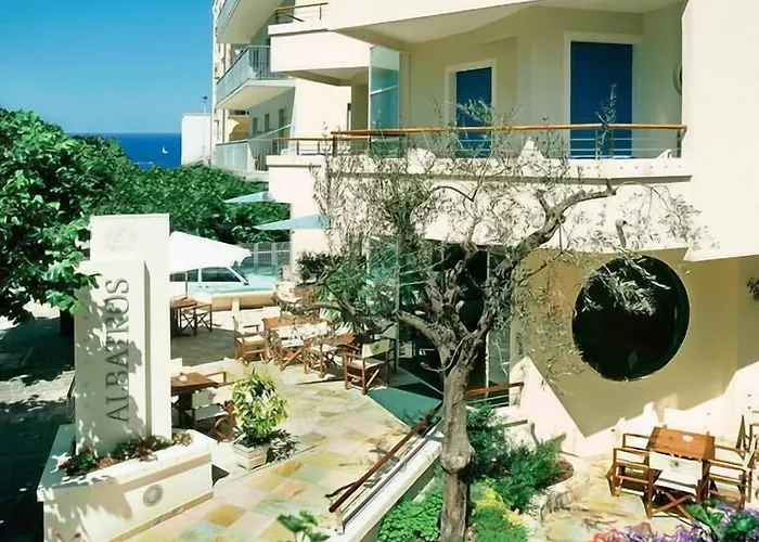 Albatros Hotell